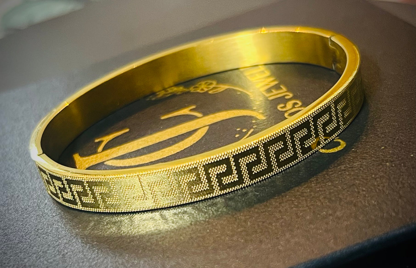 𝐌𝐚𝐣𝐞𝐬𝐭𝐢𝐜 𝐠𝐨𝐥𝐝𝐞𝐧 𝐜𝐮𝐟𝐟 𝐯𝐞𝐫𝐬𝐚𝐜𝐞 𝐦𝐞𝐧𝐬/𝐛𝐨𝐲𝐬 𝐛𝐫𝐚𝐜𝐞𝐥𝐞𝐭