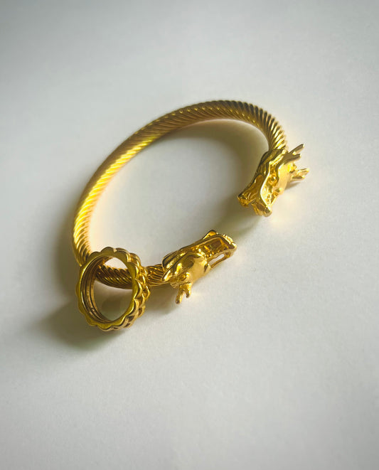 Golden Twin Dragon Head Cuff Bracelet & Gold-Tone Textured Rings